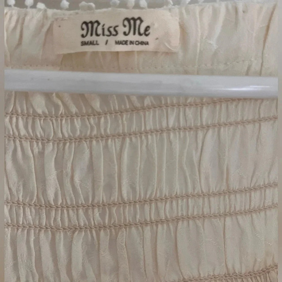 Miss Me Shirt Blouse Women Size Small Ivory Embroidered Boho, Western, Peasant - Picture 3 of 5
